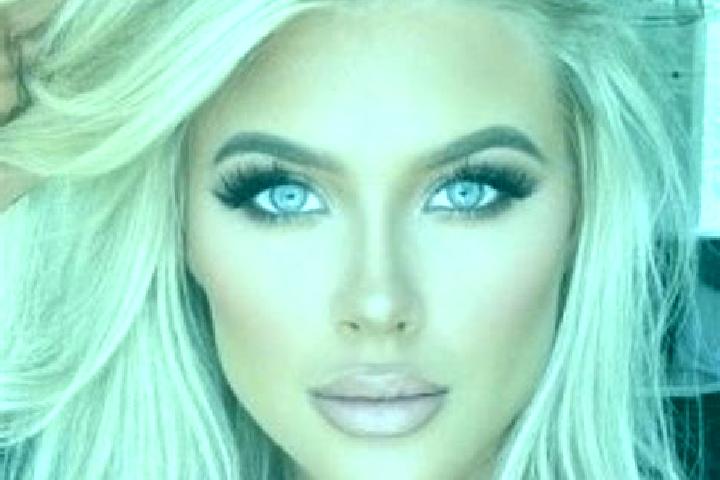 First Class Traveller online slot
