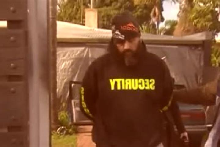Pipeliner slot